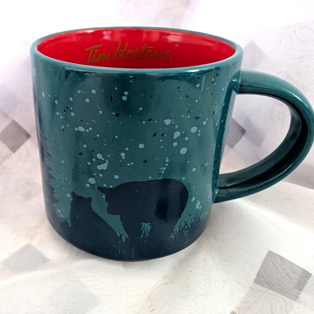Tim Horton’s Holiday 2017 Ceramic Coffee/Tea Mug Limited Edition Green 14 fl oz